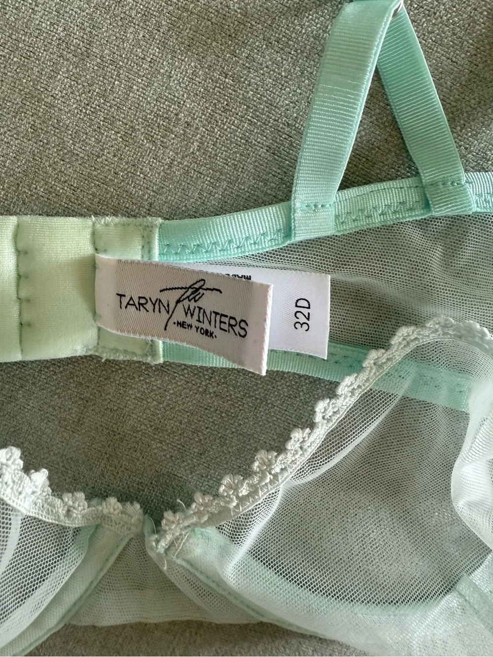 Taryn Winters SET Kharis topaz blue bespoke bra 32D & thong S